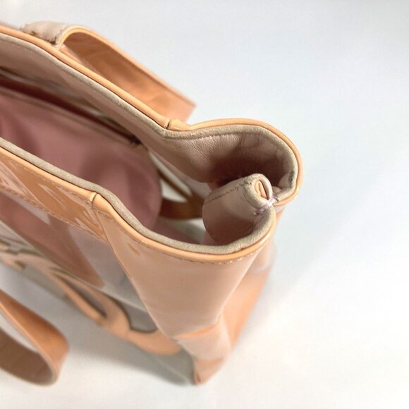 CHANEL Pink Shoulder Bag - Picture 5 of 16